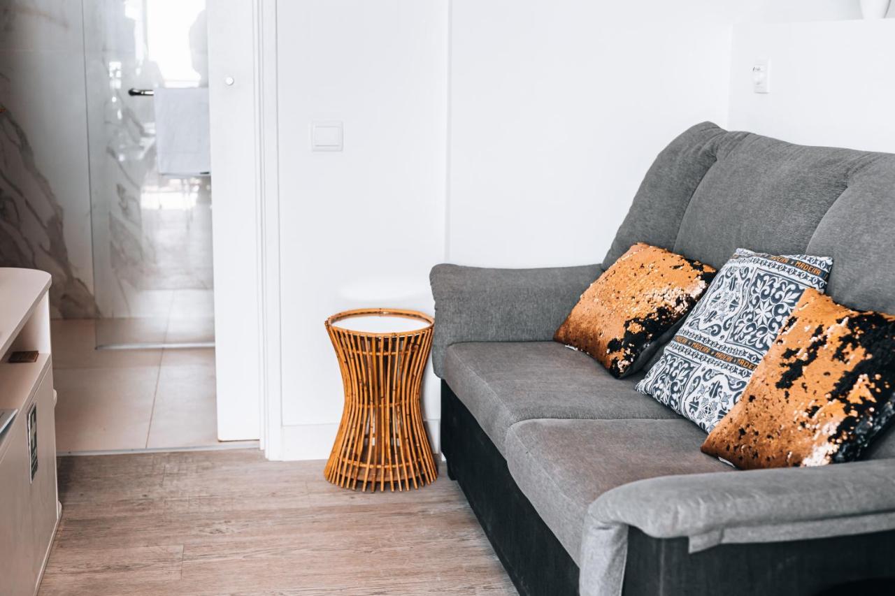 Casa Branca Apartments By Trip2Portugal ฟุงชาล ภายนอก รูปภาพ