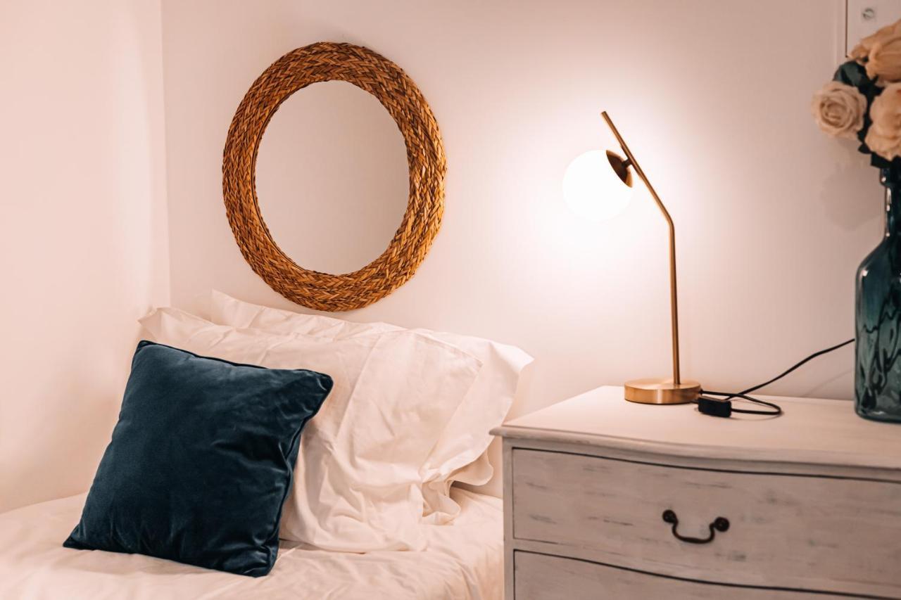 Casa Branca Apartments By Trip2Portugal ฟุงชาล ภายนอก รูปภาพ