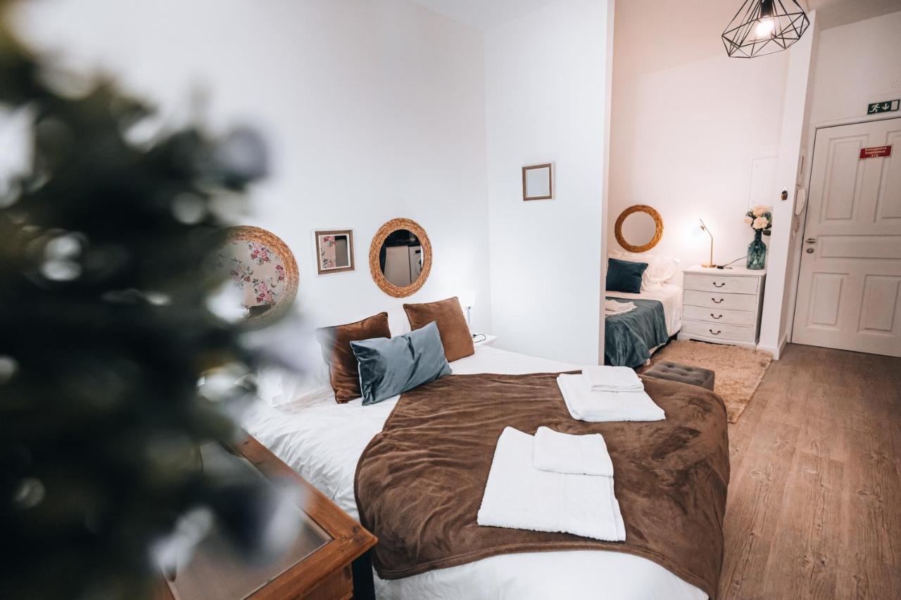 Casa Branca Apartments By Trip2Portugal ฟุงชาล ภายนอก รูปภาพ